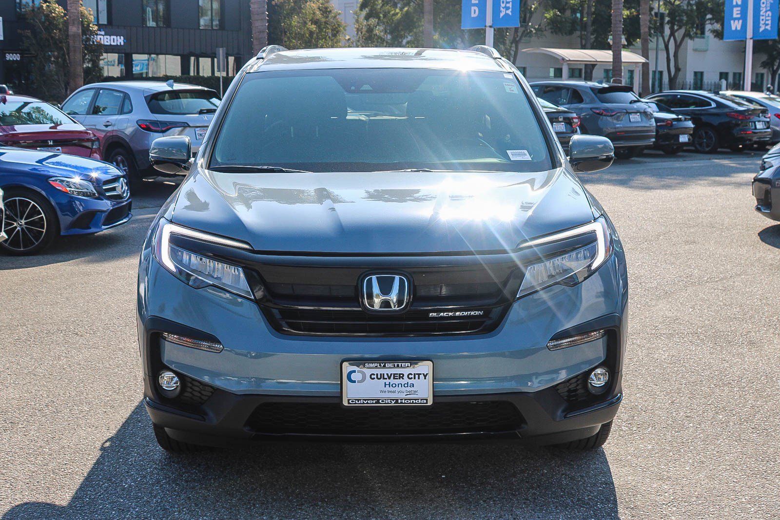 Used 2022 Honda Pilot Black Edition image 2