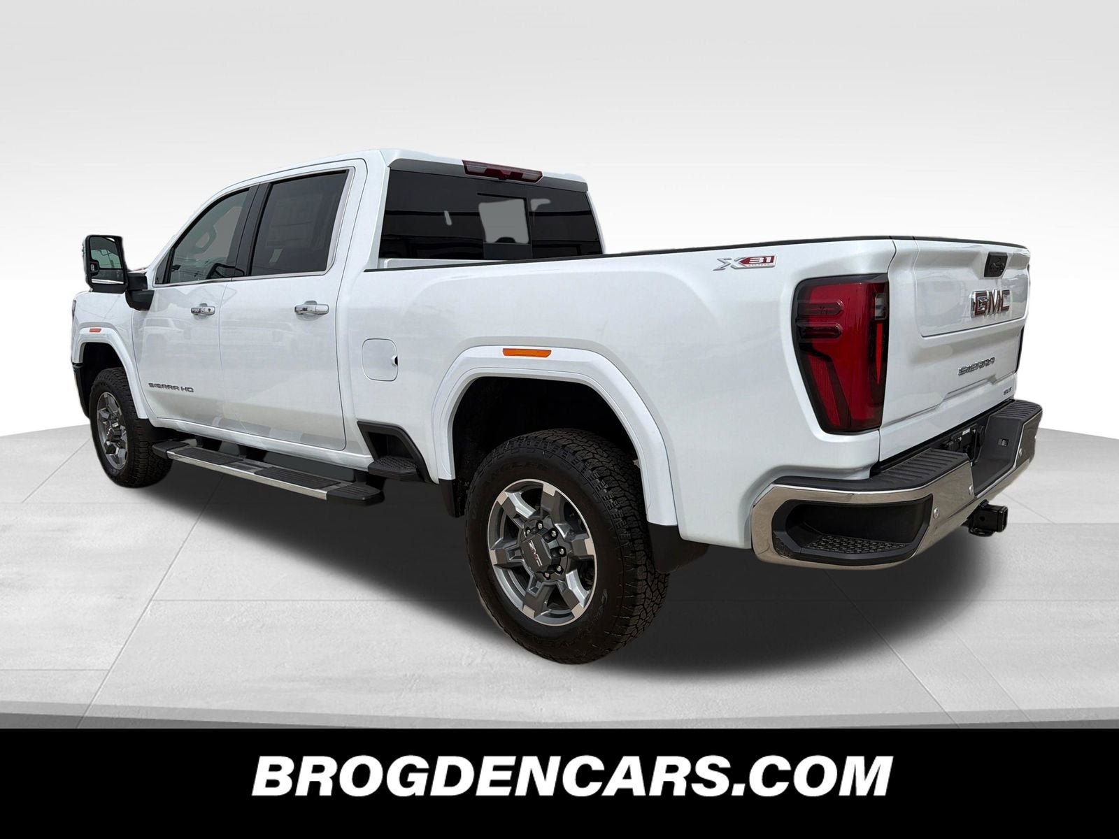New 2026 GMC Sierra 2500 SLT w/ SLT Premium Package AWD/4WD image 6