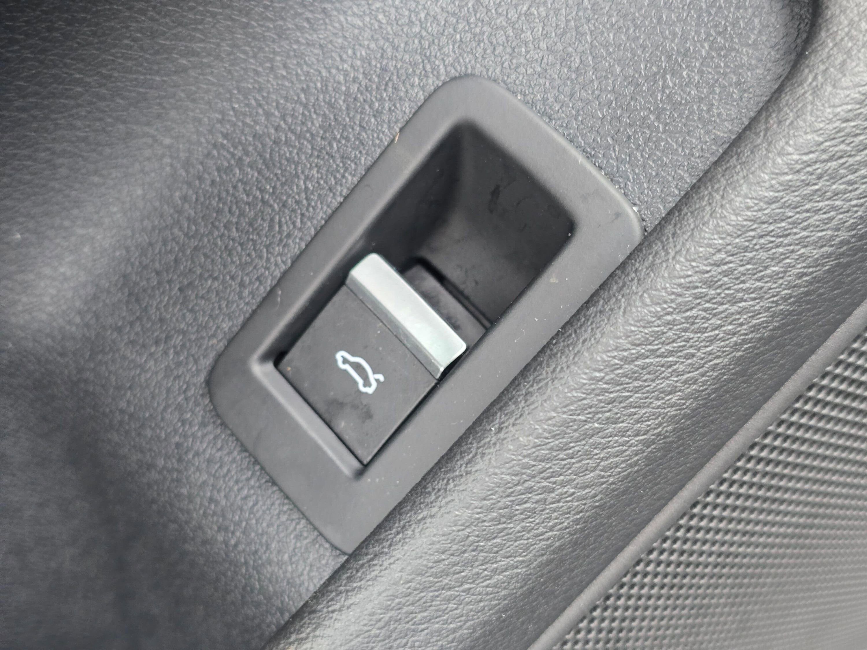 Used 2020 Audi A4 2.0T Premium Plus w/ Premium Plus Package image 36