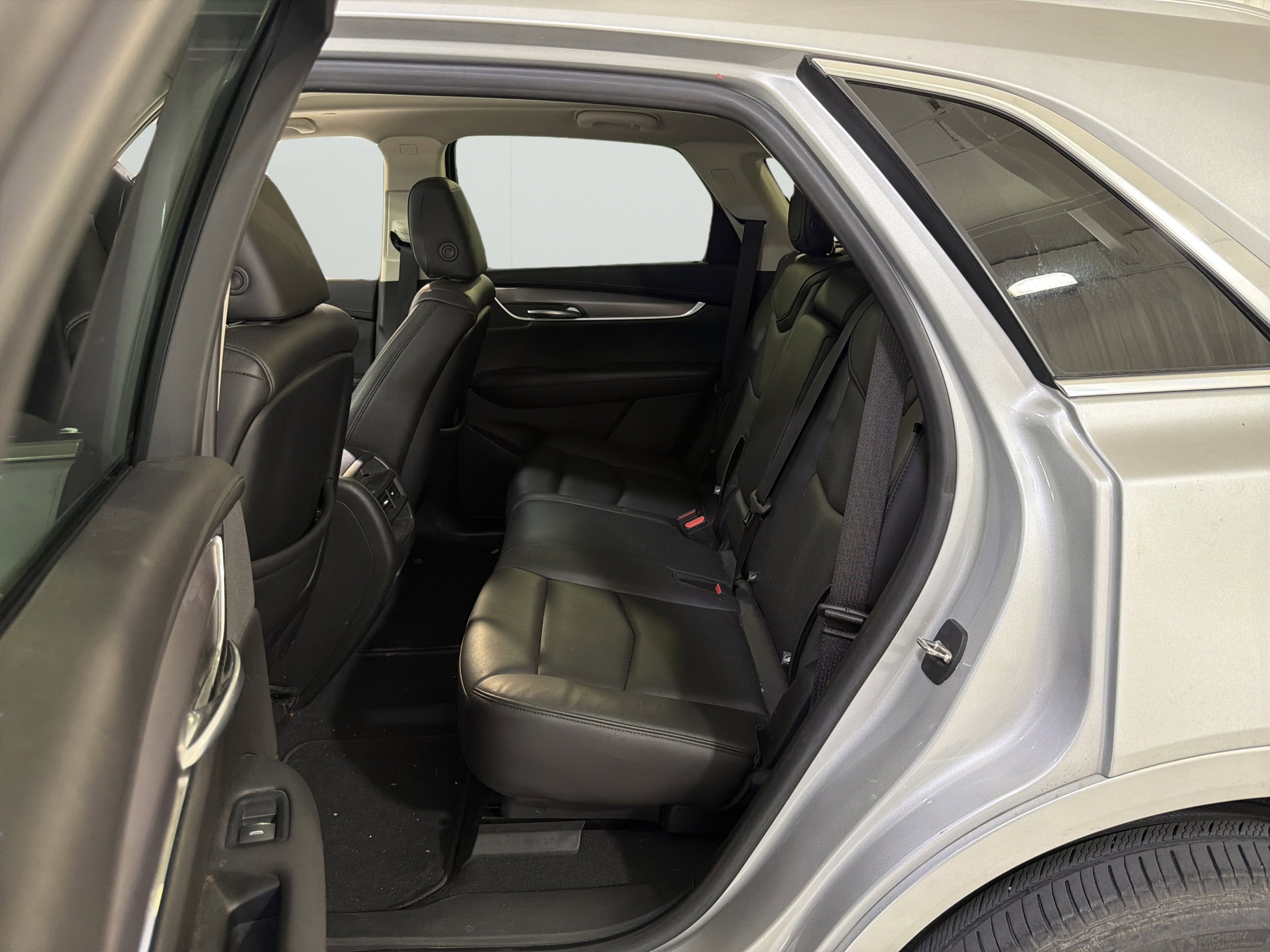 Used 2019 Cadillac XT5 Luxury FWD image 11