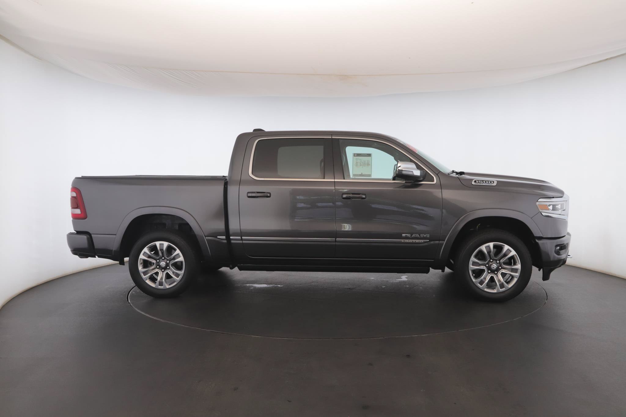 Used 2024 RAM 1500 Limited AWD/4WD image 26