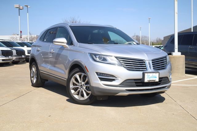 Used 2018 Lincoln MKC Select image 2
