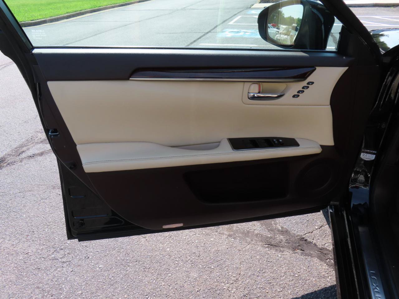 Used 2018 Lexus ES 350 w/ Premier Package FWD image 16