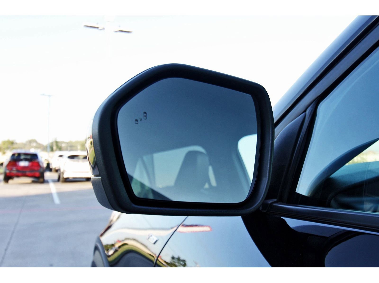 Used 2023 Ford Explorer ST-Line w/ Class IV Trailer Tow Package image 10