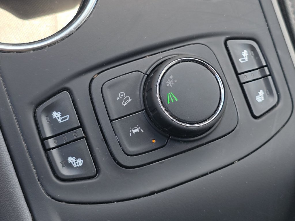 Used 2024 GMC Terrain SLT FWD image 9