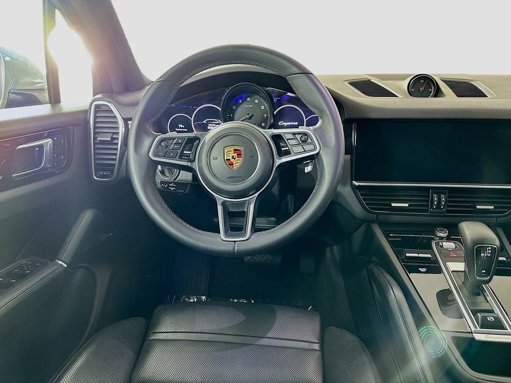 Certified 2022 Porsche Cayenne AWD/4WD image 25