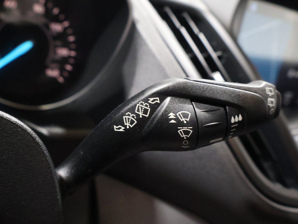 Used 2017 Ford Escape SE w/ SE Leather Comfort Package image 33