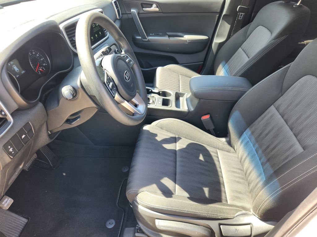 Used 2021 Kia Sportage LX image 11