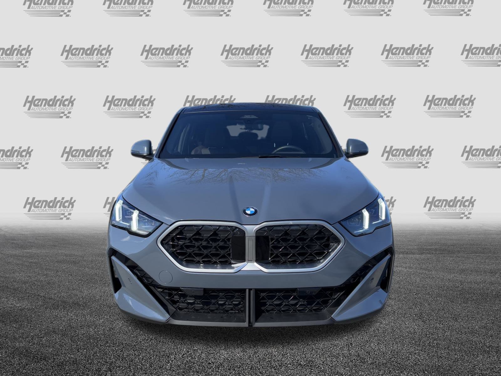 Certified 2025 BMW X2 xDrive28i image 3