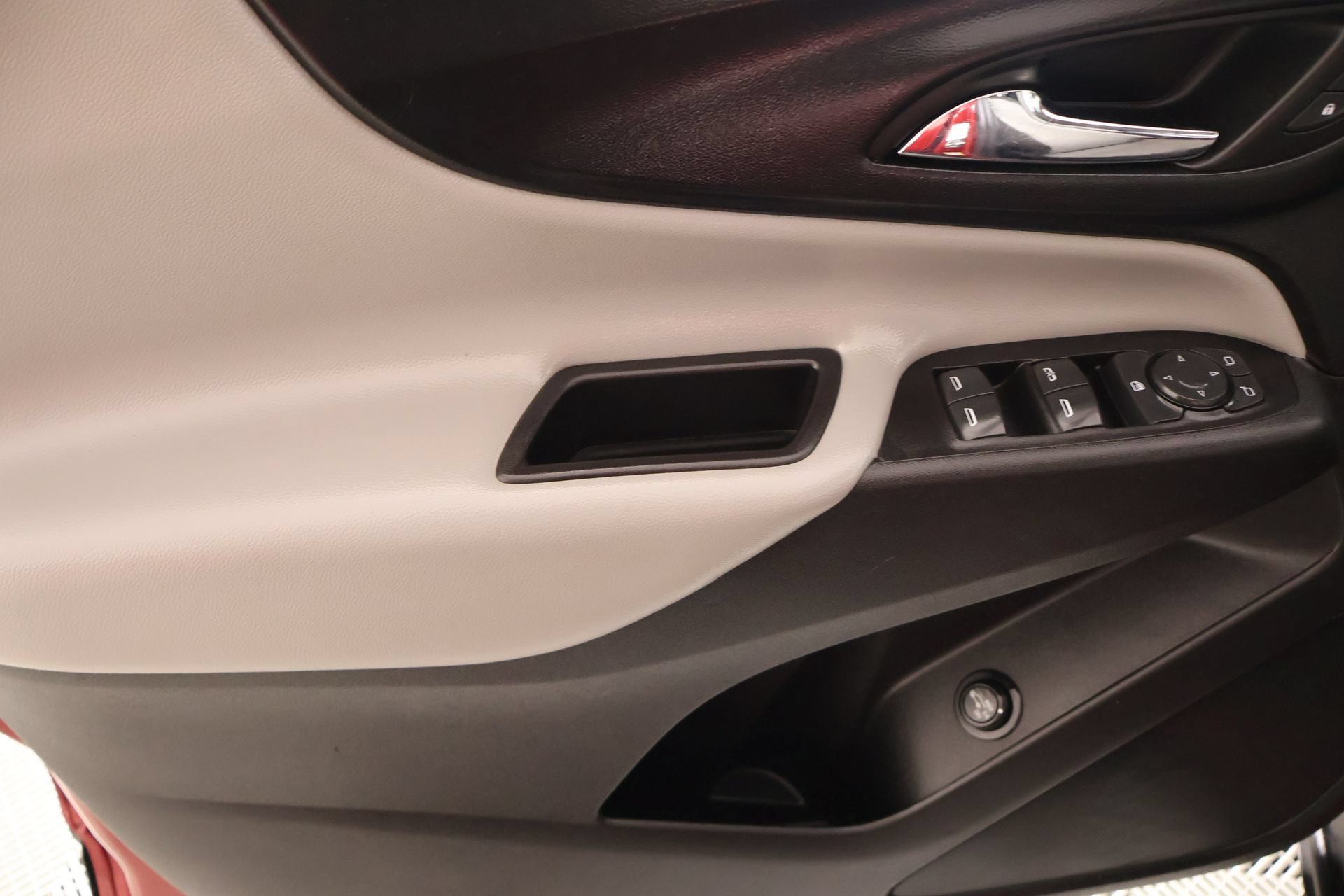 Used 2019 Chevrolet Equinox LT FWD image 15