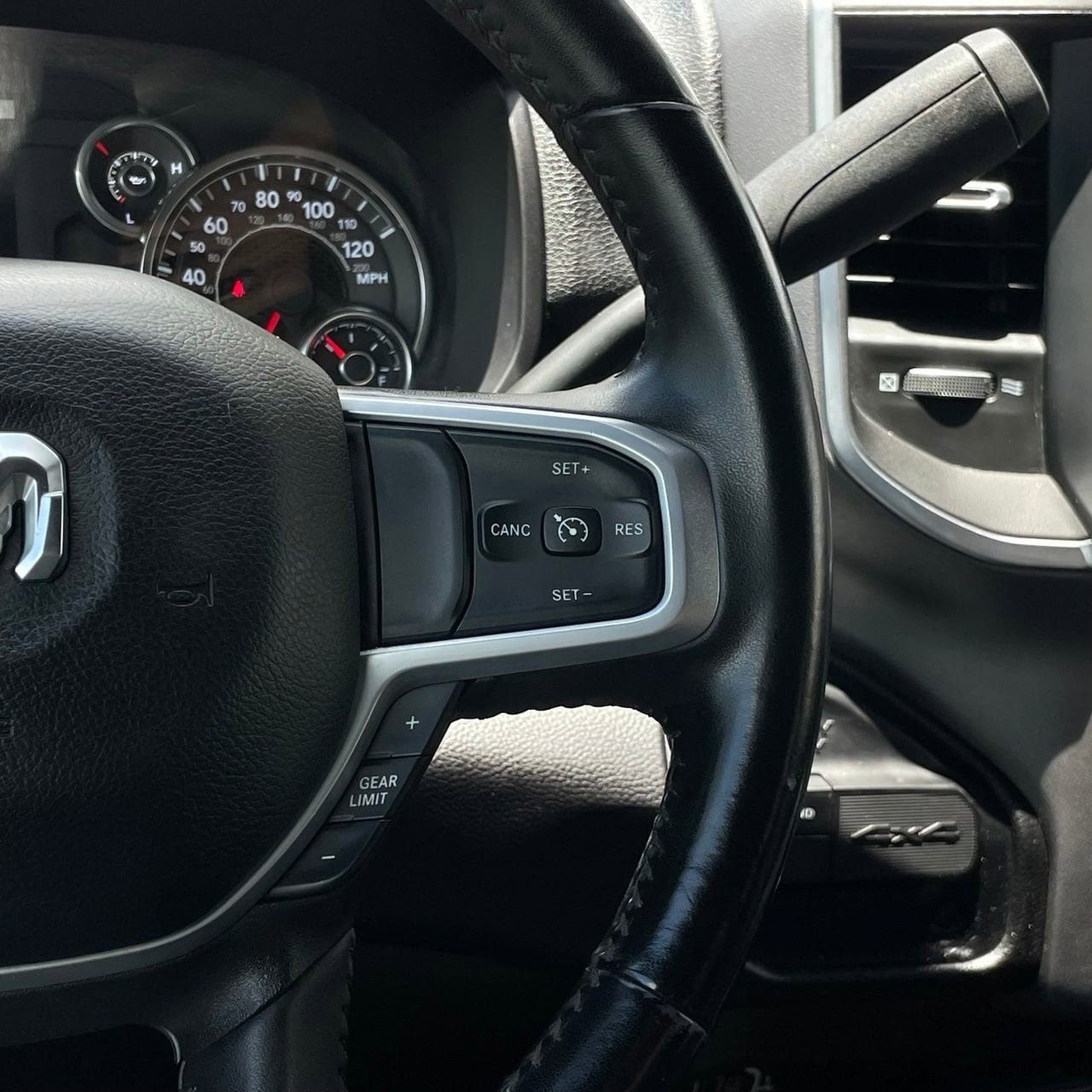 Used 2024 RAM 3500 Big Horn AWD/4WD image 15