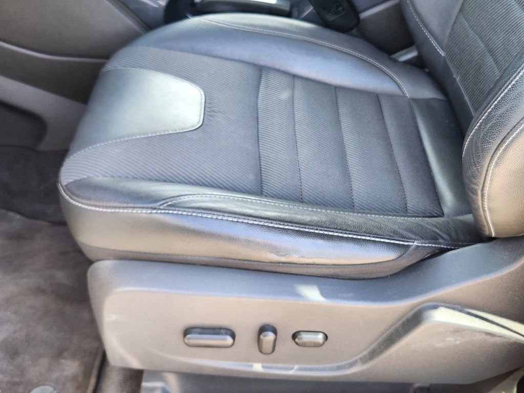 Used 2013 Ford Escape Titanium AWD/4WD image 8