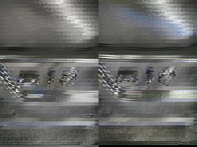 Used 2011 Cadillac Escalade ESV Luxury image 28