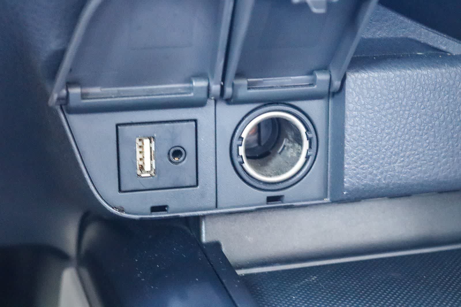 Used 2018 Toyota Camry SE FWD image 21