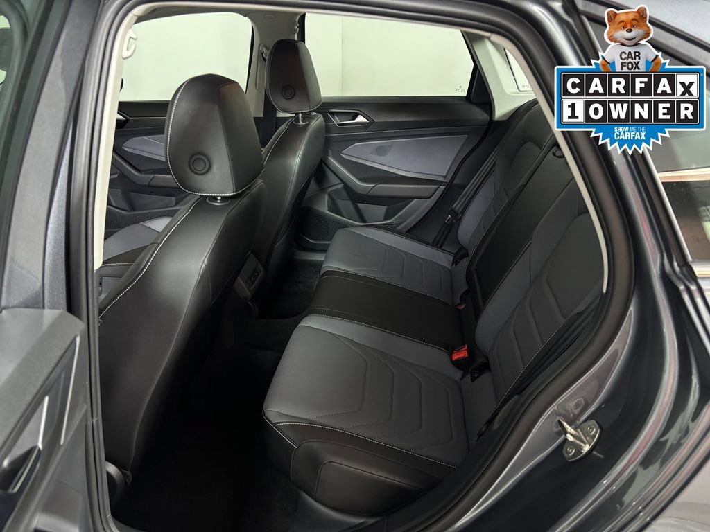 Used 2025 Volkswagen Jetta SEL FWD image 25