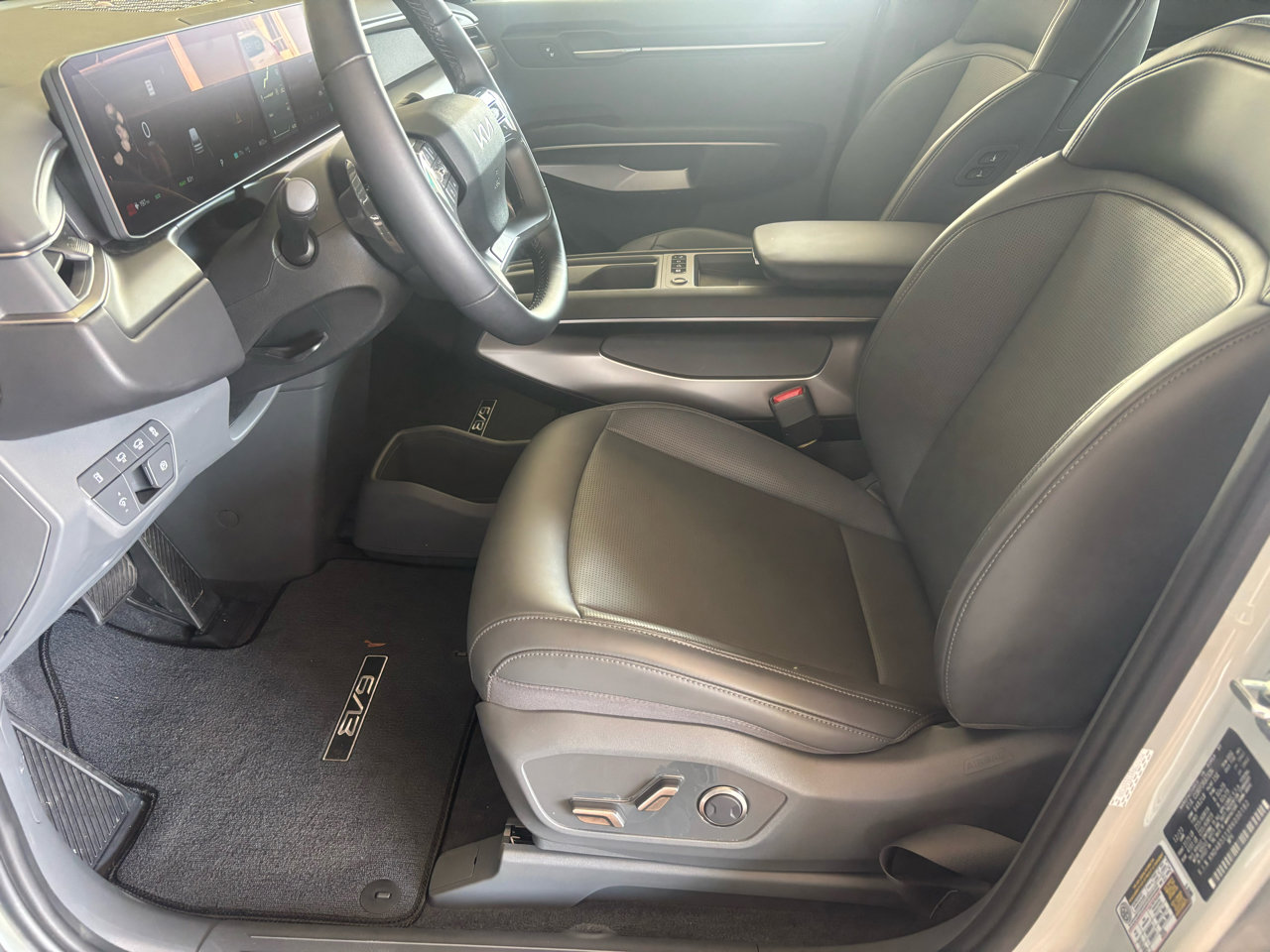 Used 2024 Kia EV9 Light Long Range image 12