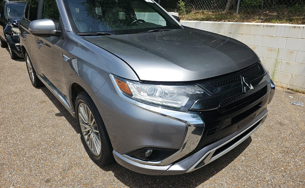 Used 2022 Mitsubishi Outlander LE AWD/4WD image 2