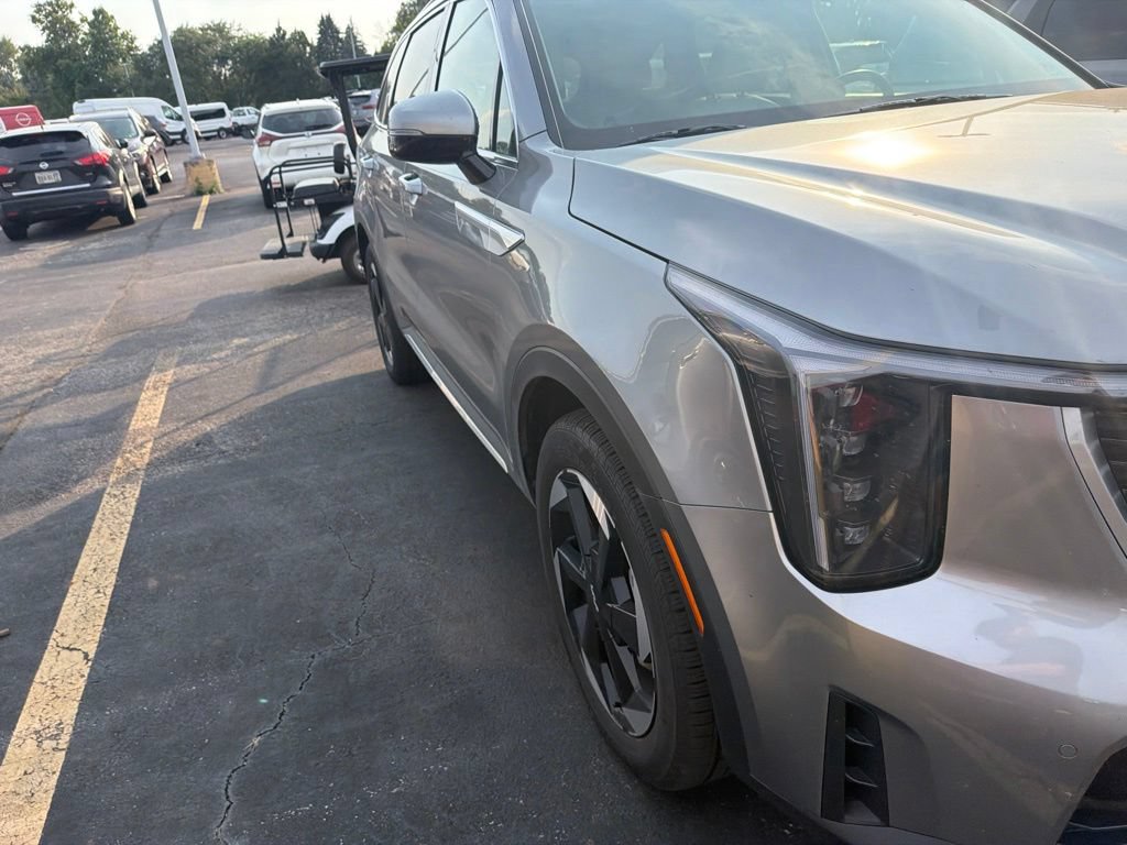 Used 2025 Kia Sorento EX