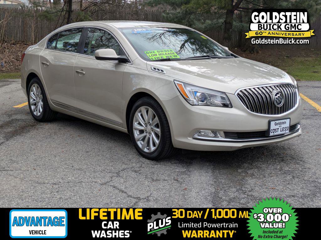Used 2015 Buick LaCrosse image 1