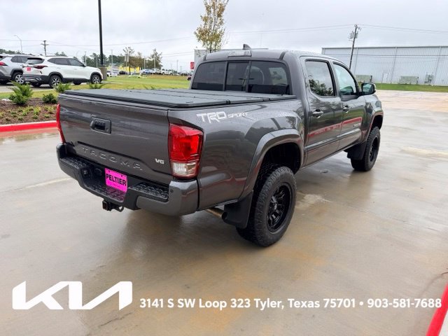 Used 2016 Toyota Tacoma TRD Sport w/ Premium & Technology Package RWD image 11