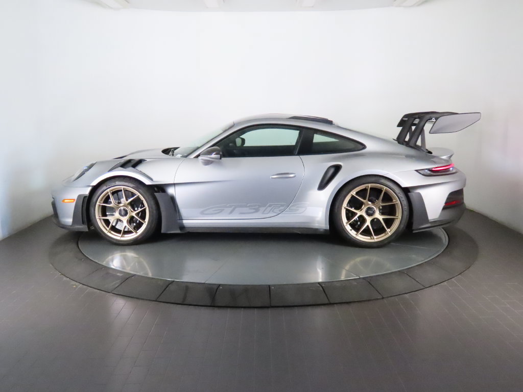 Certified 2025 Porsche 911 GT3 RS RWD image 2