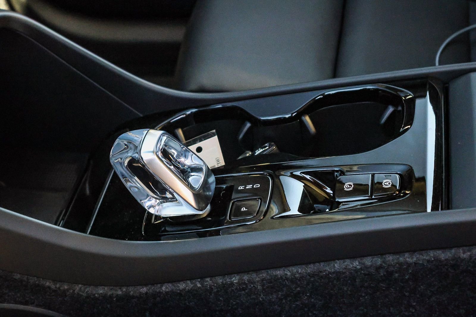 New 2026 Volvo XC40 B5 Ultra w/ Climate Package image 28