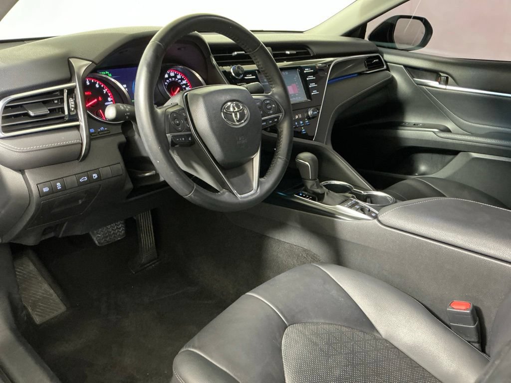 Used 2018 Toyota Camry XSE FWD image 21