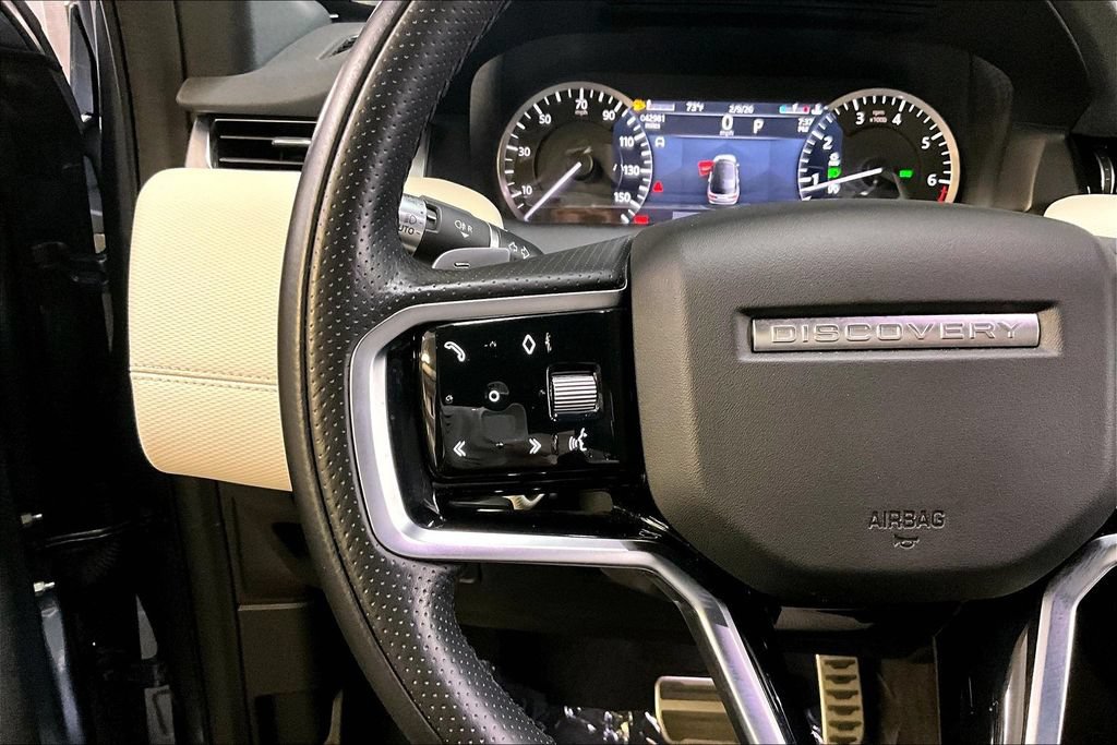 Certified 2022 Land Rover Discovery Sport S R-Dynamic AWD/4WD image 11