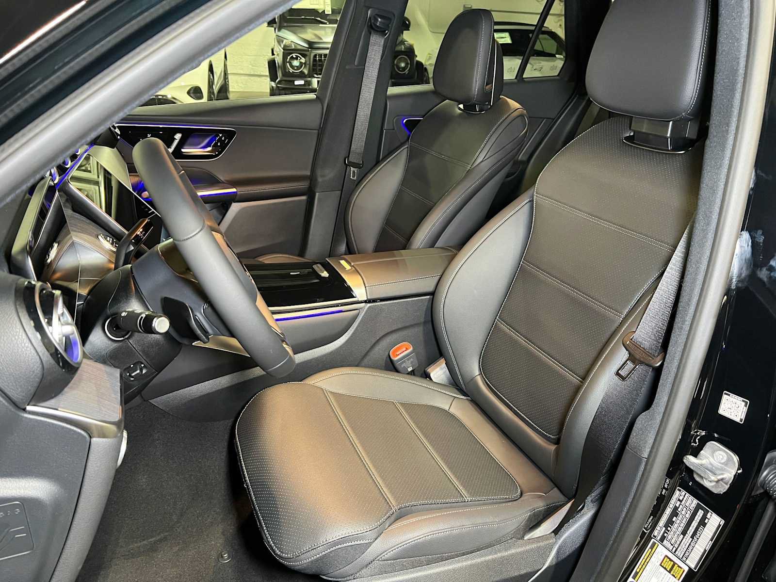 New 2027 Mercedes-Benz GLC 300 4MATIC image 25