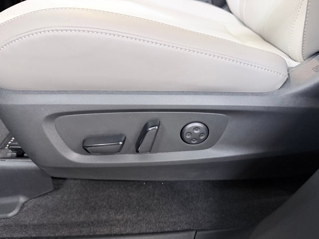New 2027 INFINITI QX60 Luxe FWD image 11