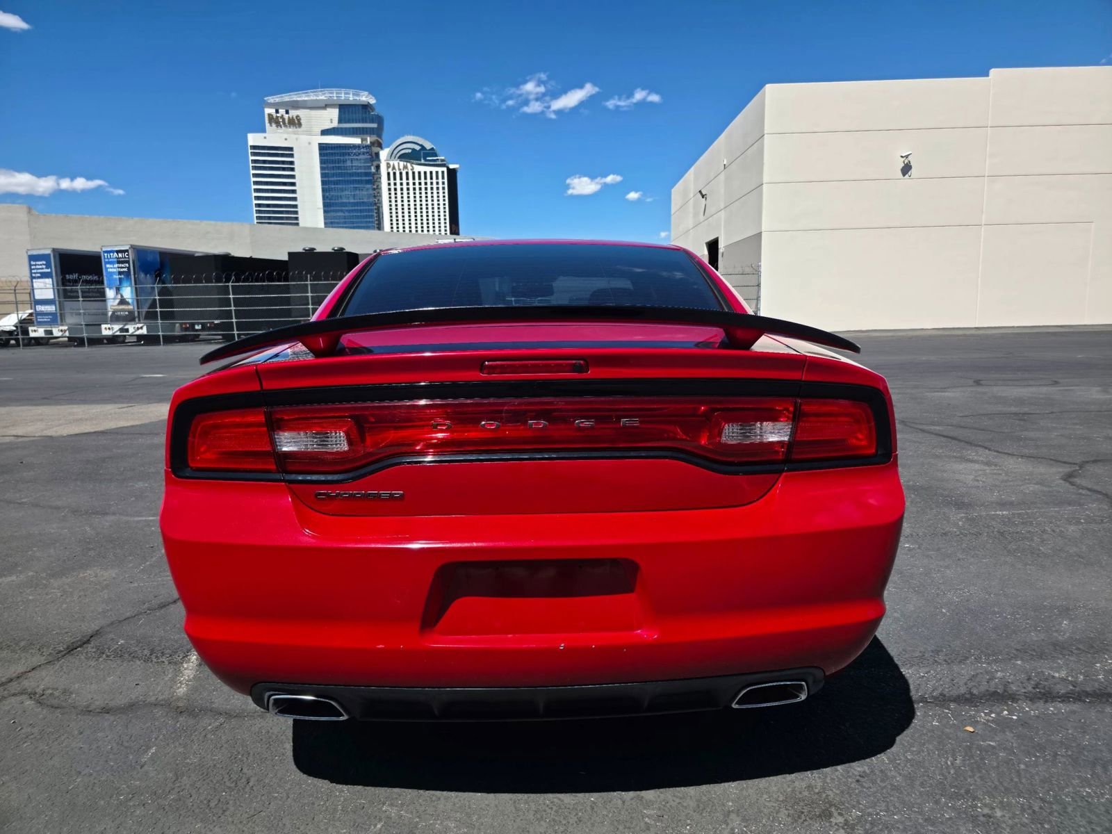 Used 2013 Dodge Charger SE w/ Connectivity Group RWD image 6