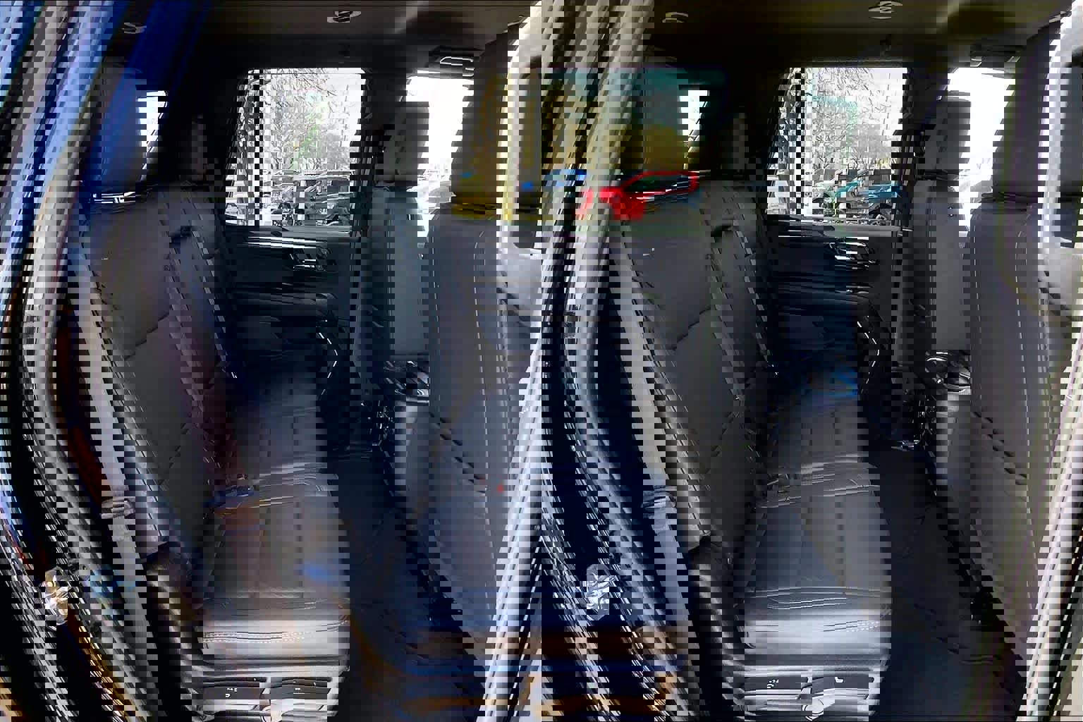 Used 2025 Chevrolet Tahoe Z71 image 20