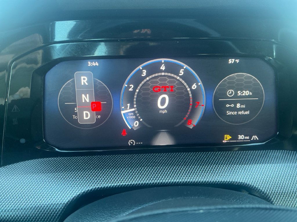 Used 2025 Volkswagen GTI SE FWD image 18