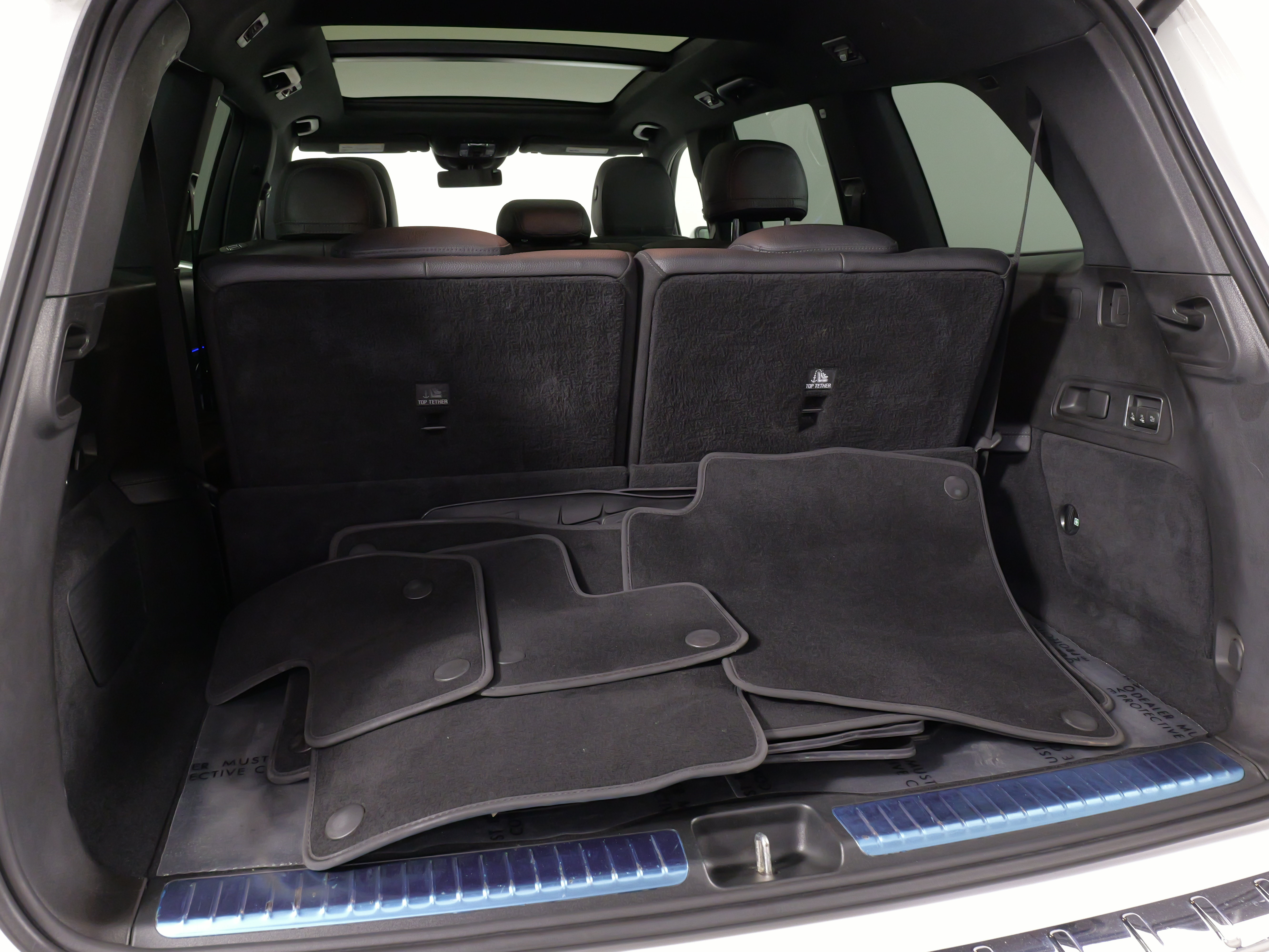 Used 2022 Mercedes-Benz GLS 450 4MATIC image 43
