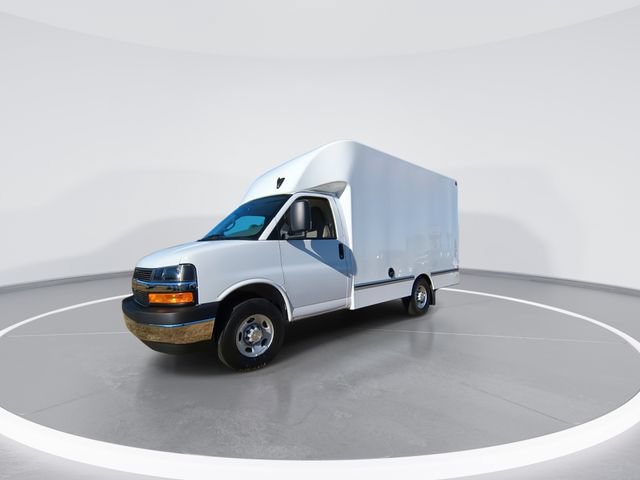 New 2025 Chevrolet Express 3500 w/ Power Convenience Package RWD image 4