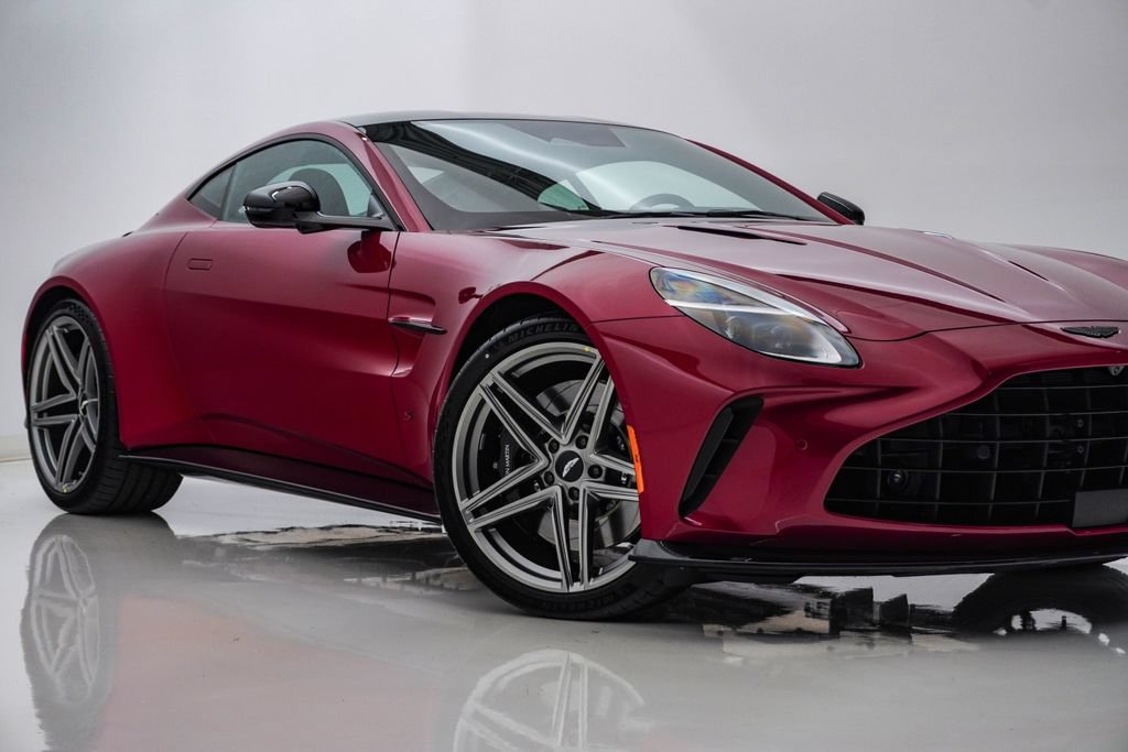 New 2026 Aston Martin V8 Vantage S RWD image 2
