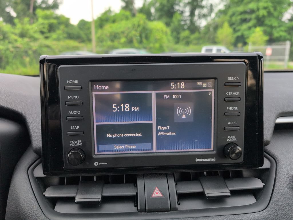 Used 2020 Toyota RAV4 XLE AWD/4WD image 16