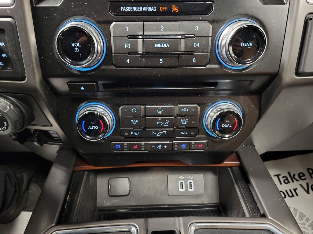 Used 2016 Ford F150 Limited w/ Trailer Tow Package image 20