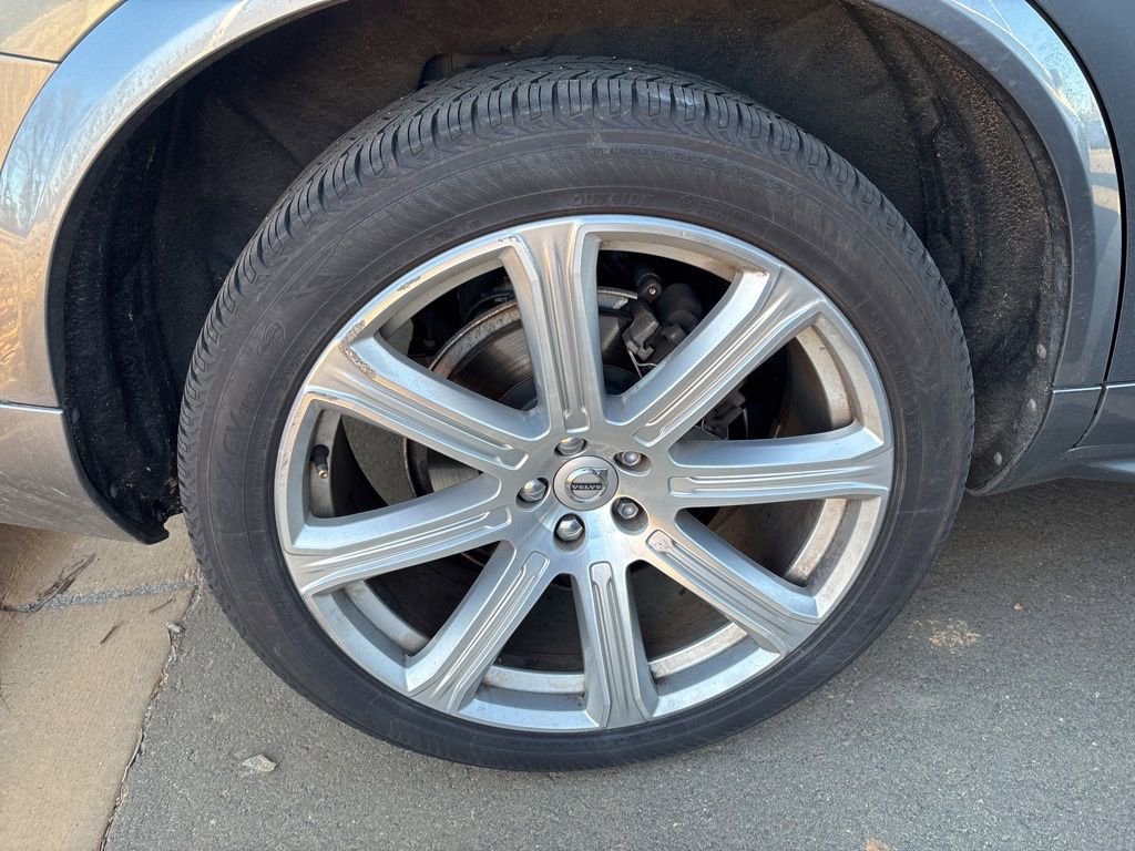 Used 2018 Volvo XC90 T6 Inscription w/ Convenience Package image 17