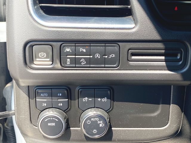 Used 2022 Chevrolet Suburban Premier AWD/4WD image 17