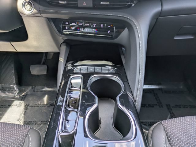 Used 2023 Buick Envision Preferred AWD/4WD image 23