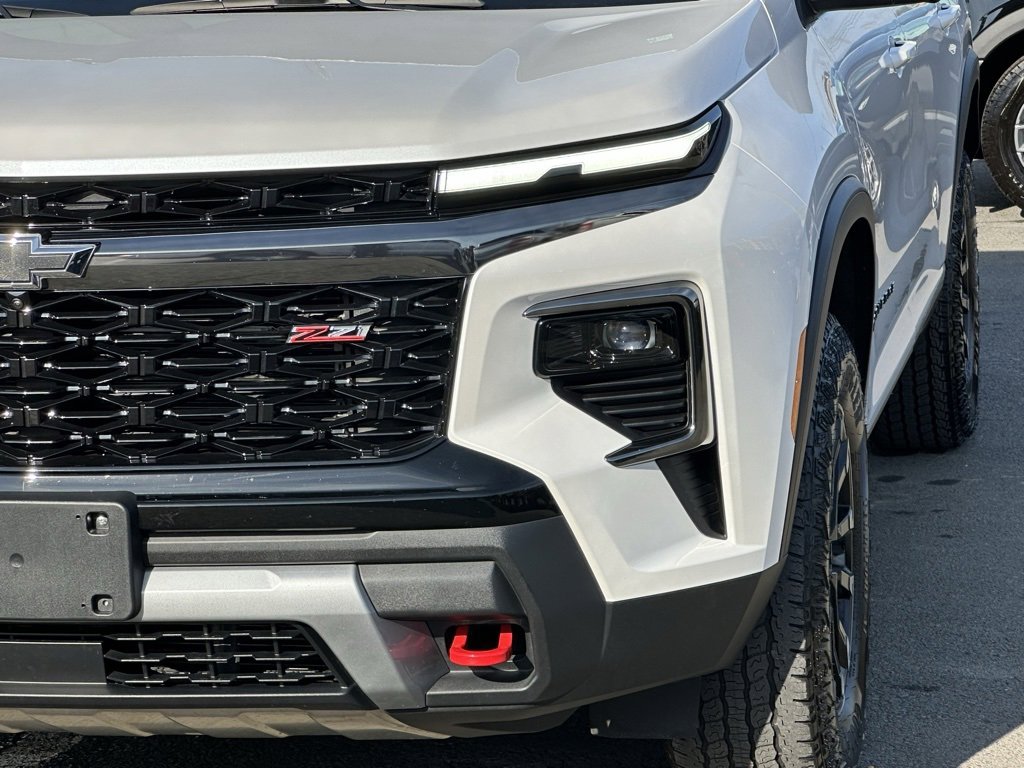 Used 2025 Chevrolet Traverse Z71 w/ Driver Confidence Package image 48