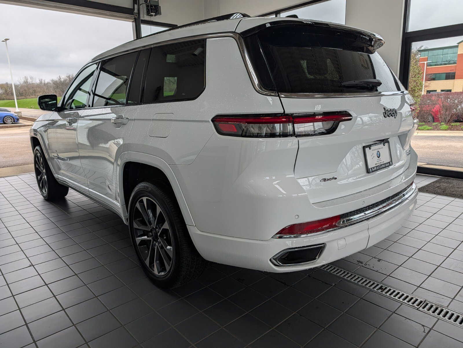 Used 2023 Jeep Grand Cherokee L Overland AWD/4WD image 5