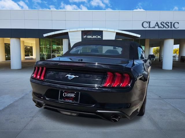 Used 2023 Ford Mustang Premium RWD image 7