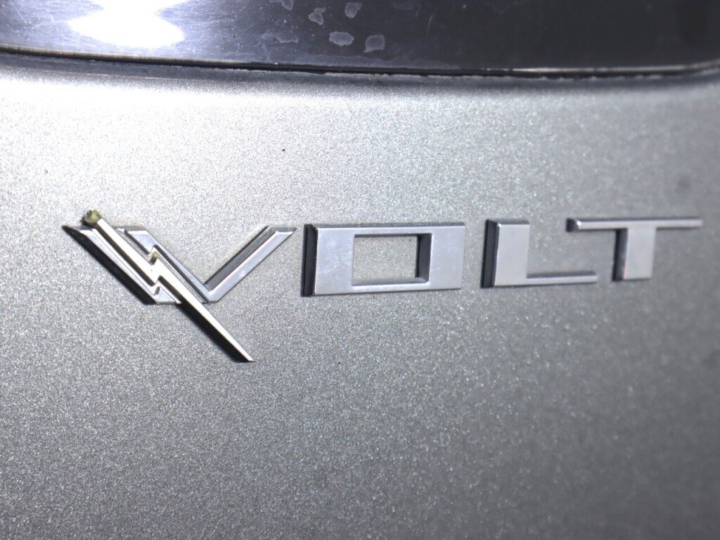 Used 2017 Chevrolet Volt LT w/ Comfort Package FWD image 38