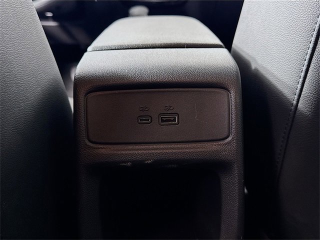 Used 2025 Chevrolet Trax LT image 23