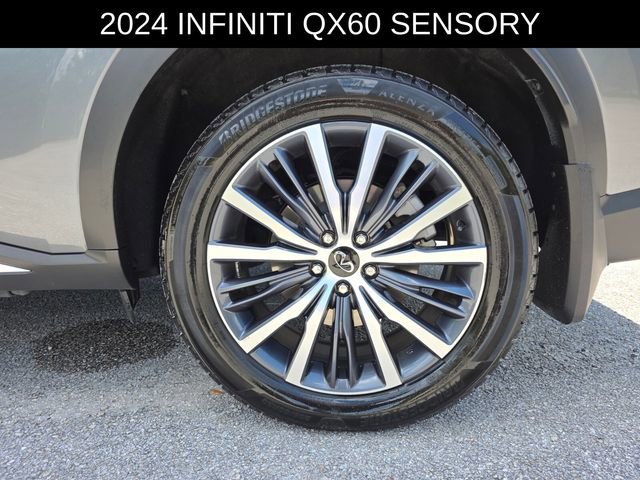 Used 2024 INFINITI QX60 Sensory w/ Vision Package AWD/4WD image 17