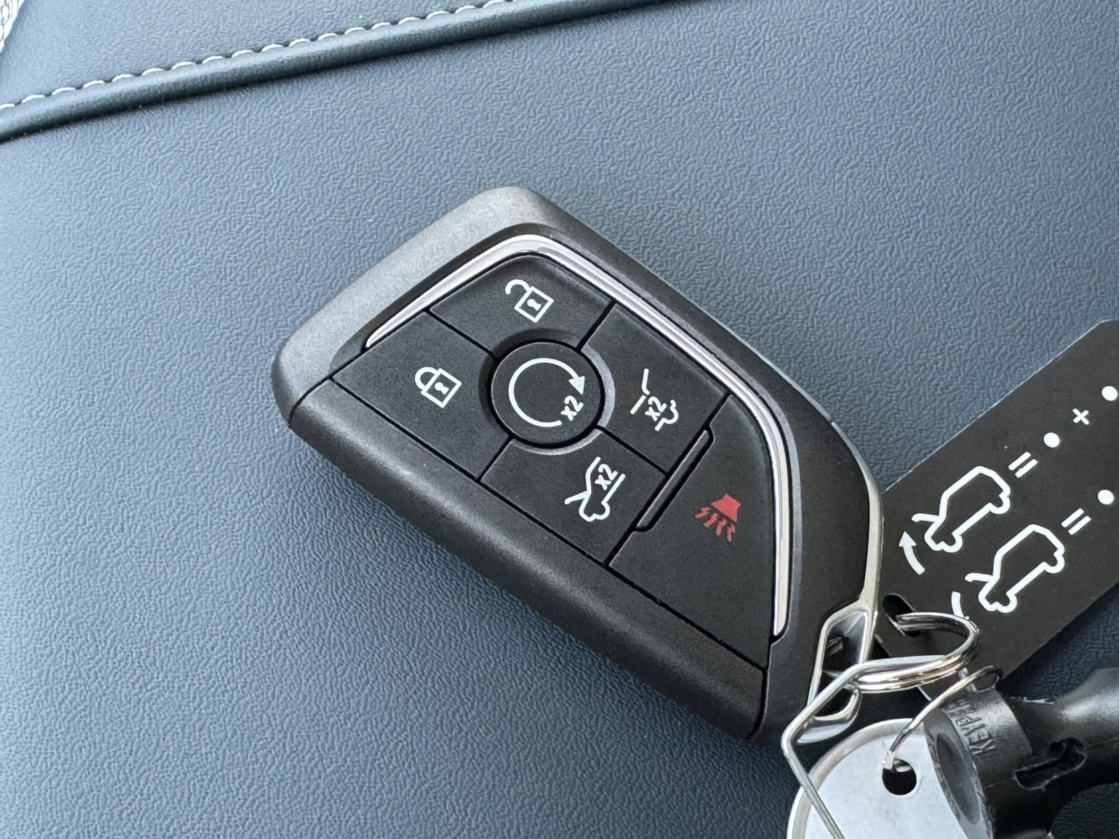 New 2025 Cadillac Escalade IQ Sport 2 image 29