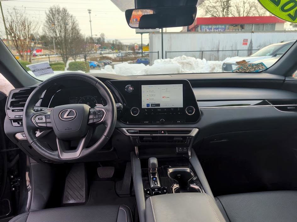 Used 2024 Lexus RX 350 FWD w/ Technology Package image 11