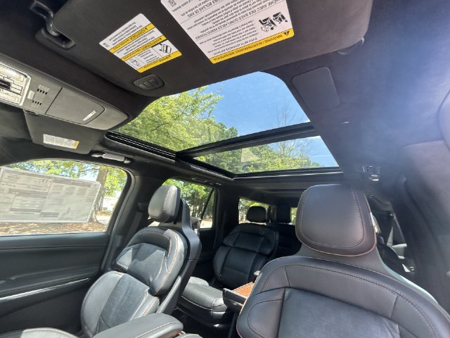 New 2025 Lincoln Navigator L Black Label AWD/4WD image 22